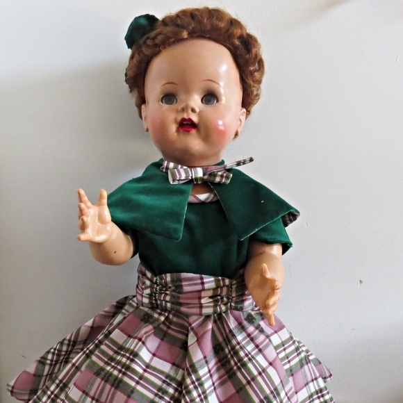 Fabulous 1950's IDEAL Saucy Walker with Flirty Eyes. - Picture 1 of 7